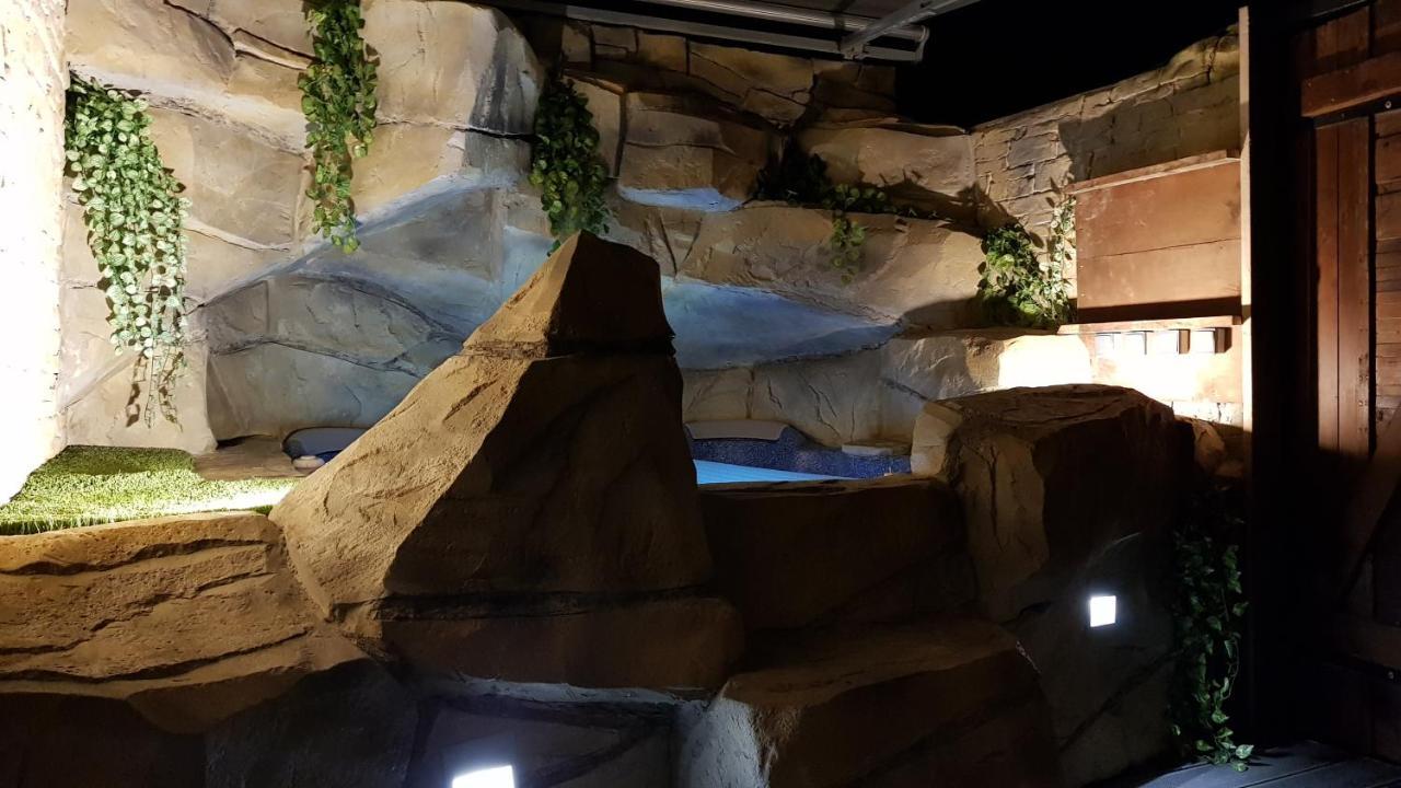 Le Lodge Origin Sainte-Suzanne エクステリア 写真